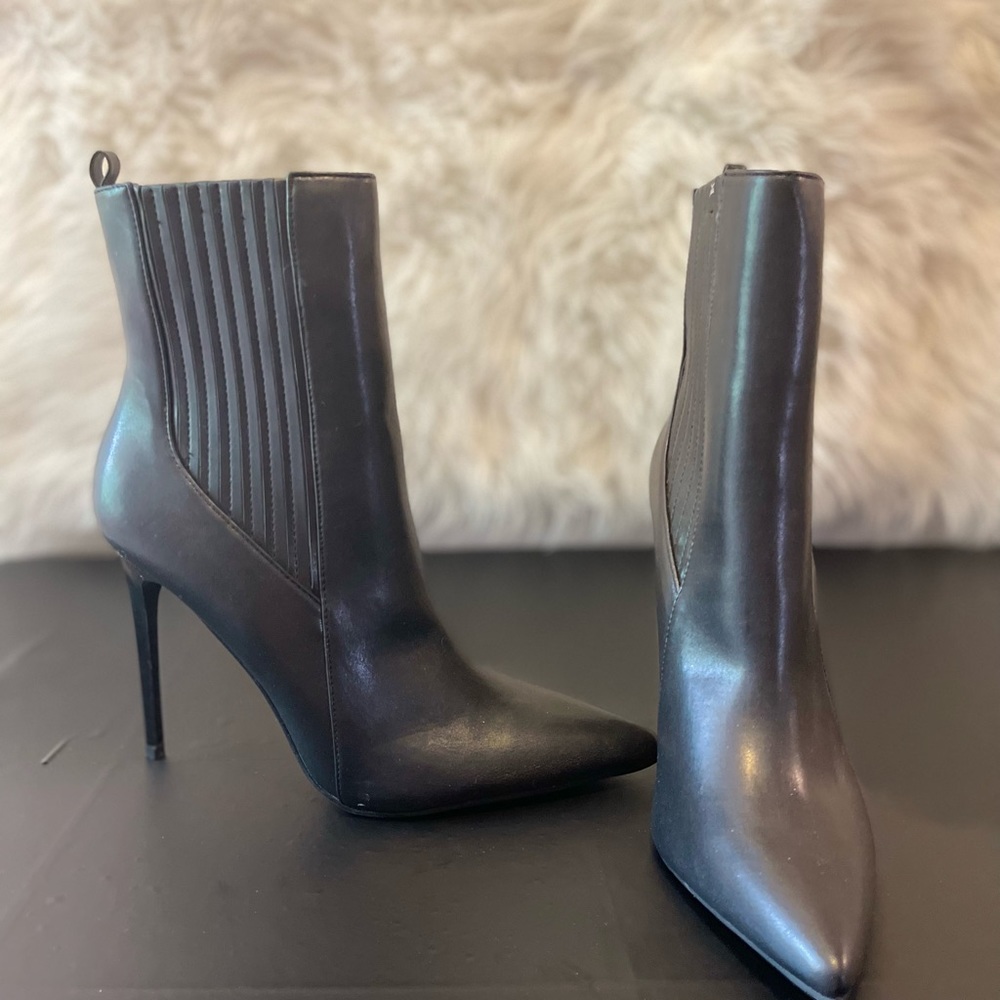 Black Boots